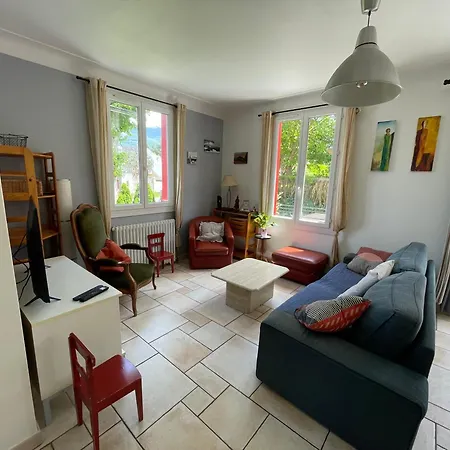 Grande Maison Dans Les Pyrénées Сasa de vacaciones Argelès-Gazost