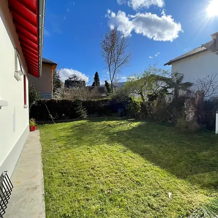 Grande Maison Dans Les Pyrenees Holiday home