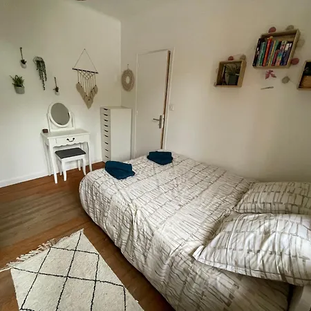 Grande Maison Dans Les Pyrenees בית נופש