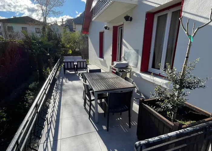 Grande Maison Dans Les Pyrenees 펜션