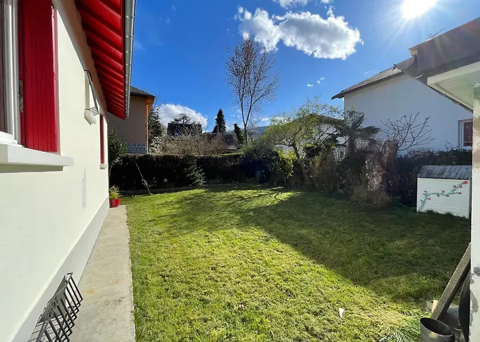 Grande Maison Dans Les Pyrenees 펜션