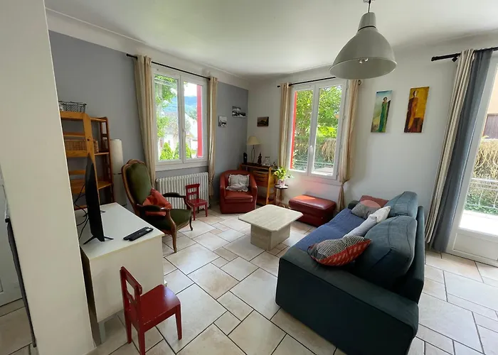 Grande Maison Dans Les Pyrenees 펜션 아르젤레가조스트