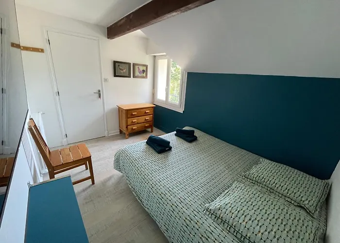 Grande Maison Dans Les Pyrenees * 아르젤레가조스트